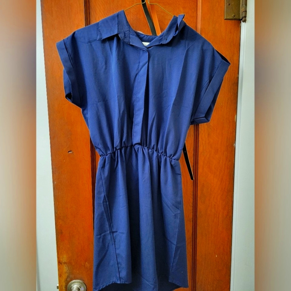 Womens Collard Dress with Belt